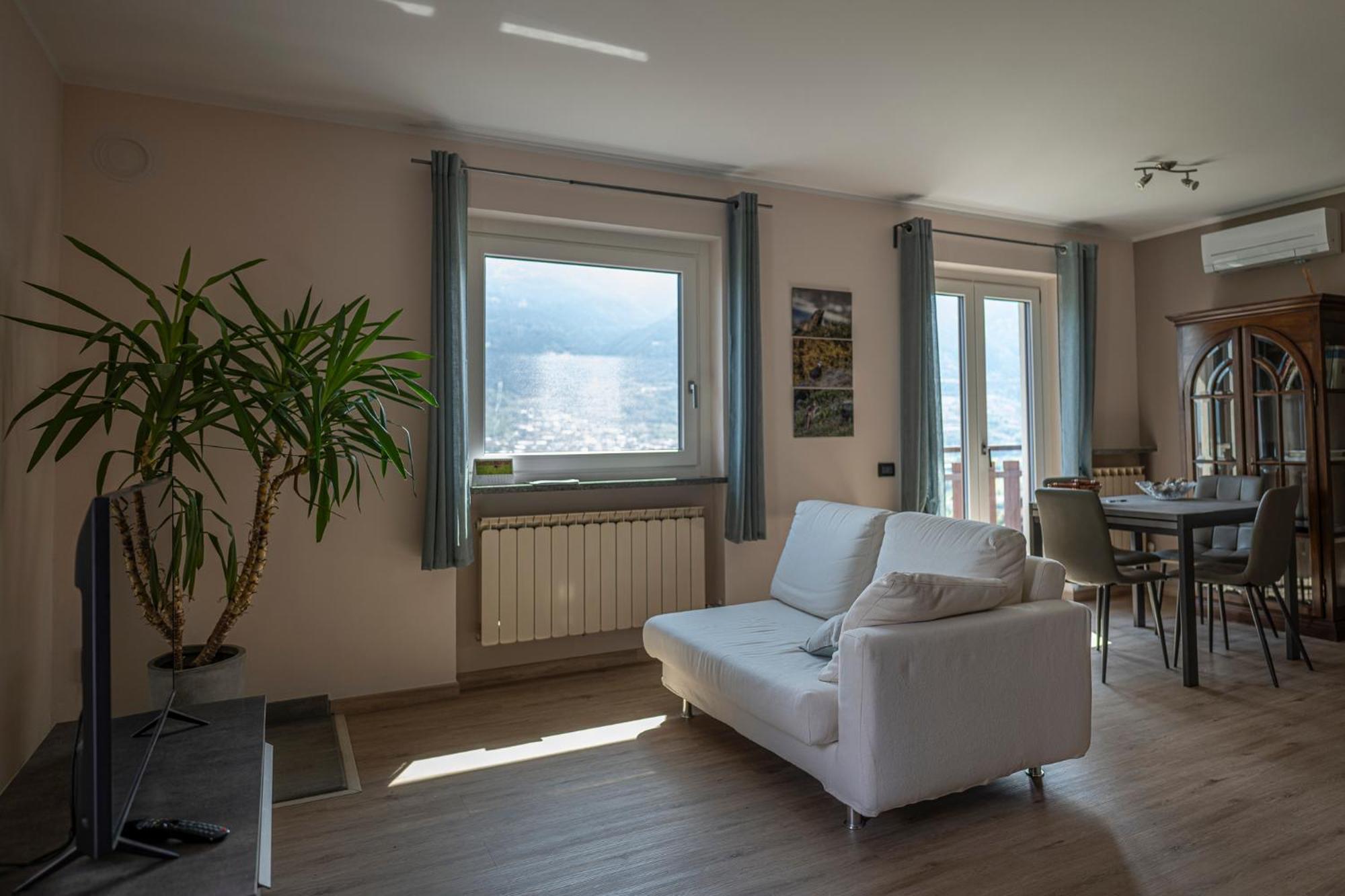 La Casa Delle Farfalle - Cir Vda Sarre 0001 Aosta Ngoại thất bức ảnh